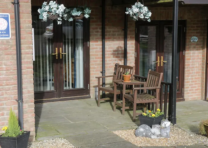 The Fox's Den * Whitby